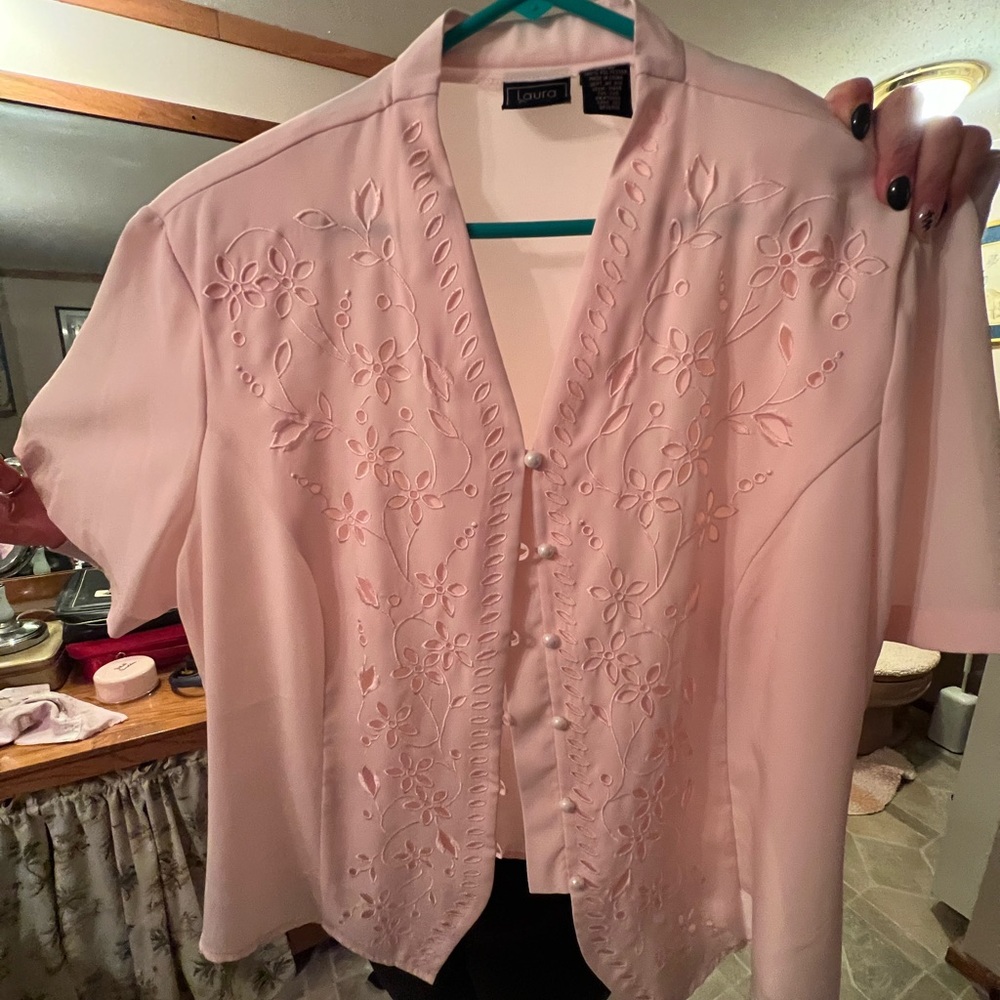 Vintage Laura Scott short pink embroidered blouse